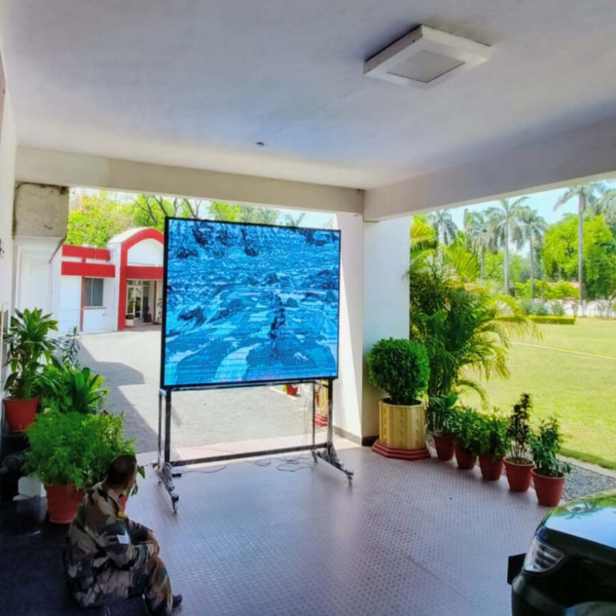Outdoor Video Wall img